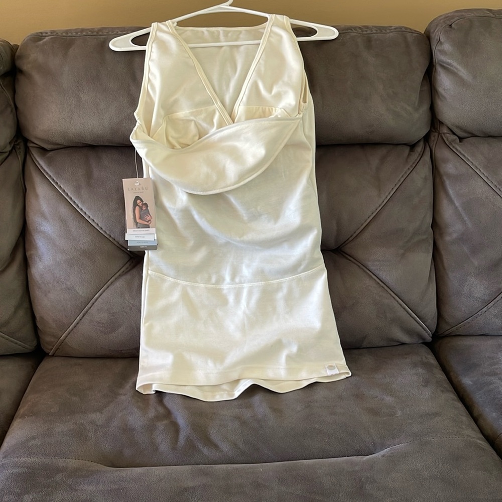 Lalabu baby wearing tank